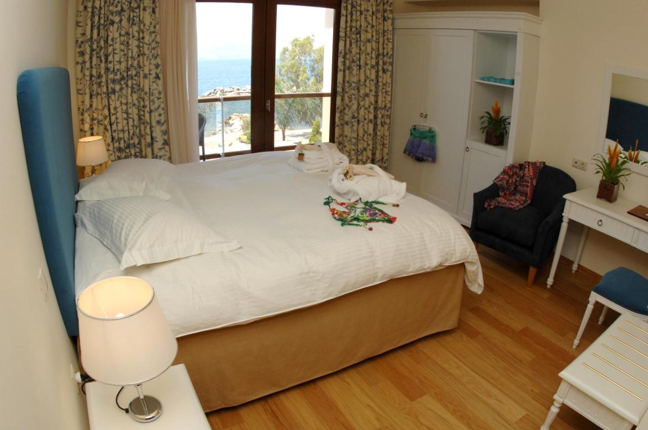 Valis Resort Hotel โวโลส ภายนอก รูปภาพ A bedroom at the Hotel del Coronado