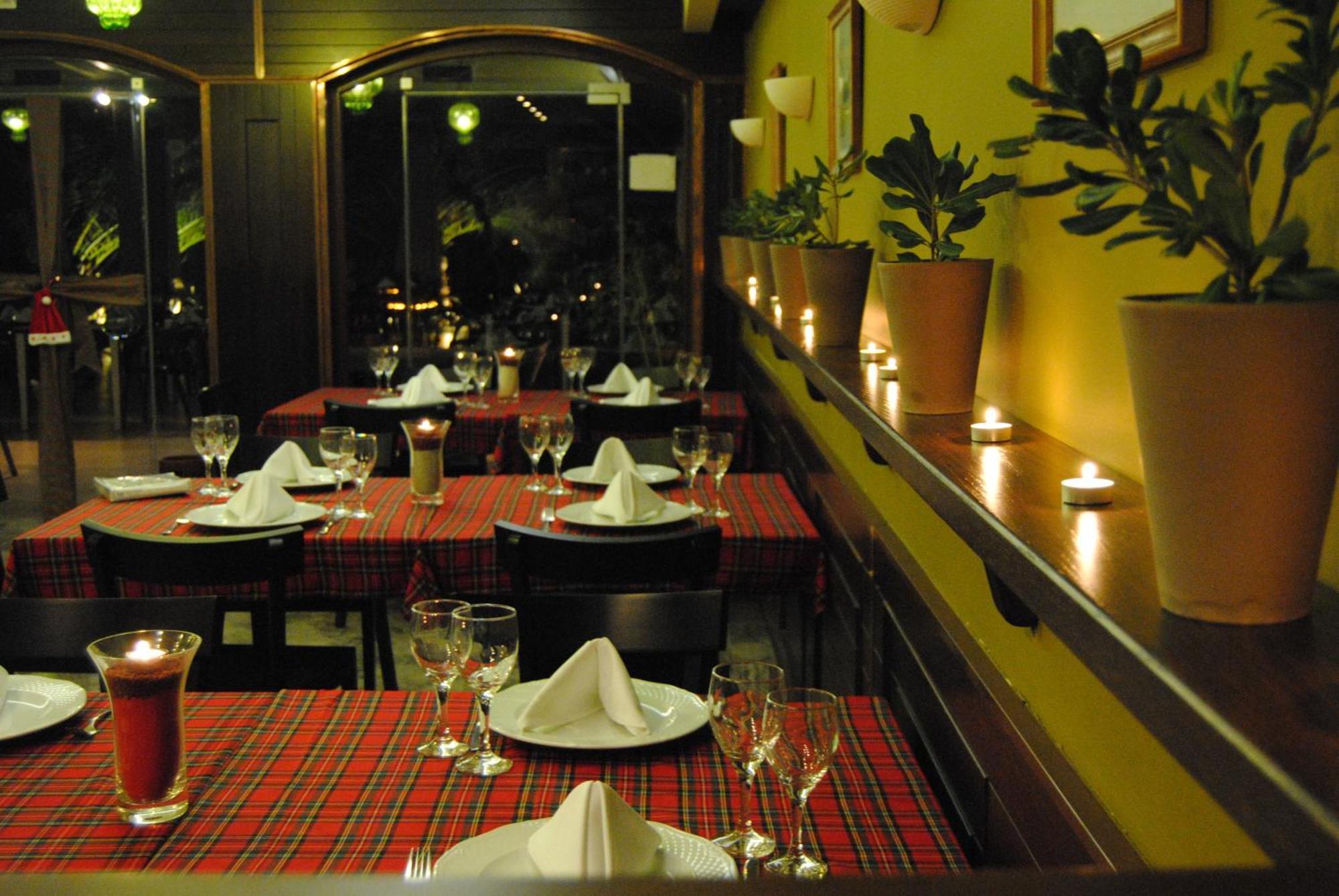 Valis Resort Hotel โวโลส ภายนอก รูปภาพ Restaurant interior