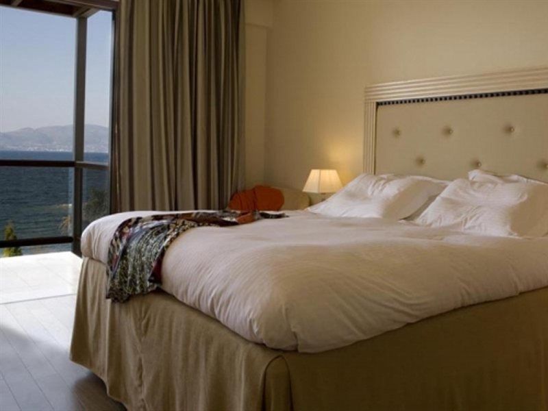 Valis Resort Hotel โวโลส ภายนอก รูปภาพ A bedroom at the hotel
